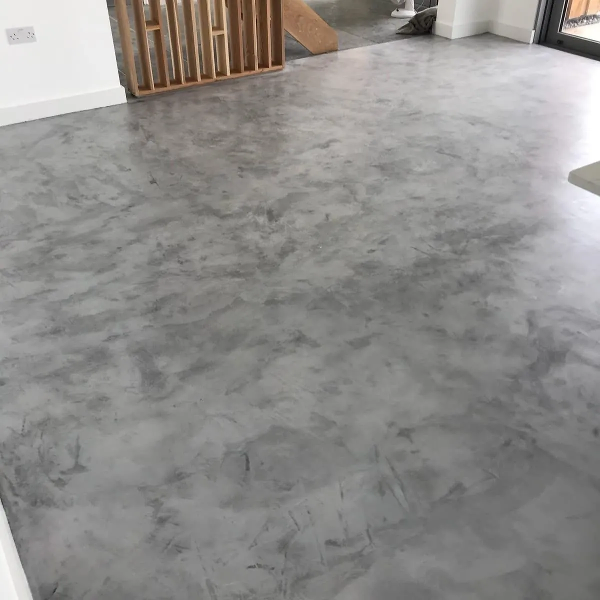 Finished microcement floor by Glasgow Microcement (photo 20)