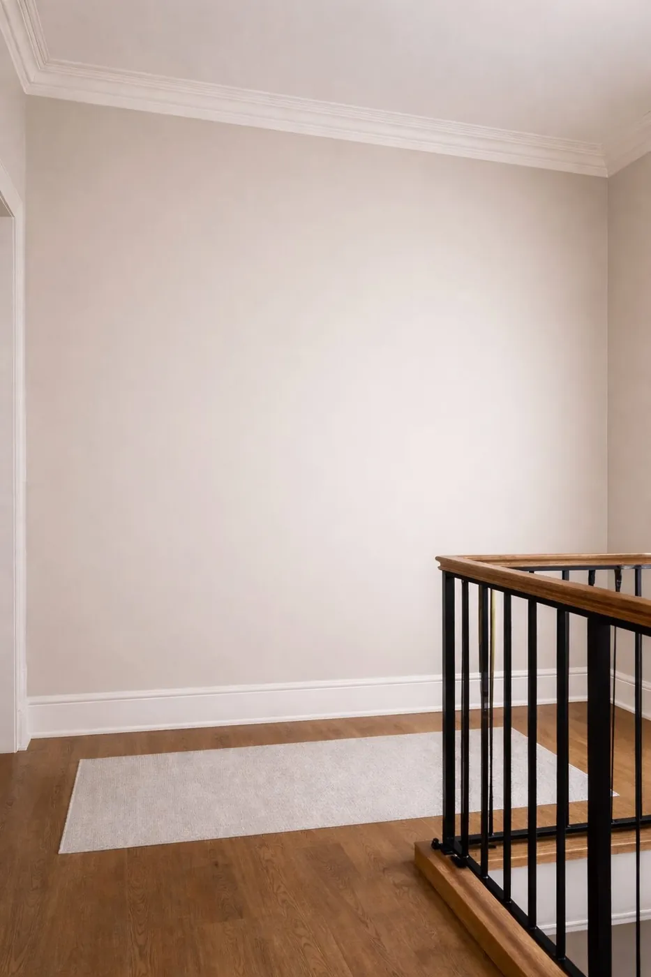 Decorative designer paint feature wall before refurbishment by Glasgow Microcement (photo 3)