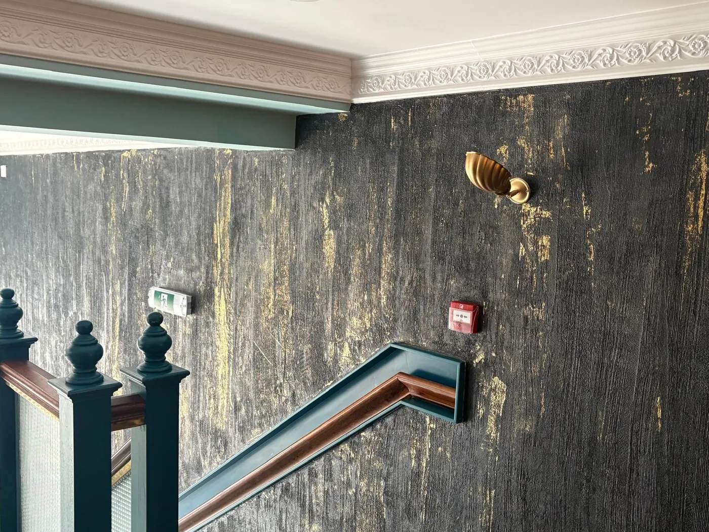 Finished venetian plaster by Glasgow Microcement (photo 16)