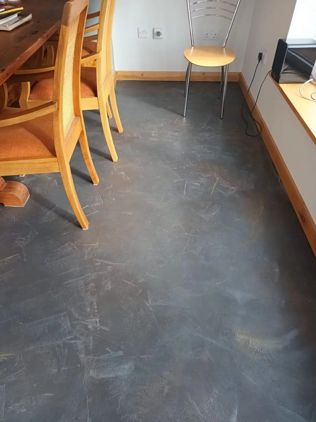 Finished microcement floor by Glasgow Microcement (photo 15)
