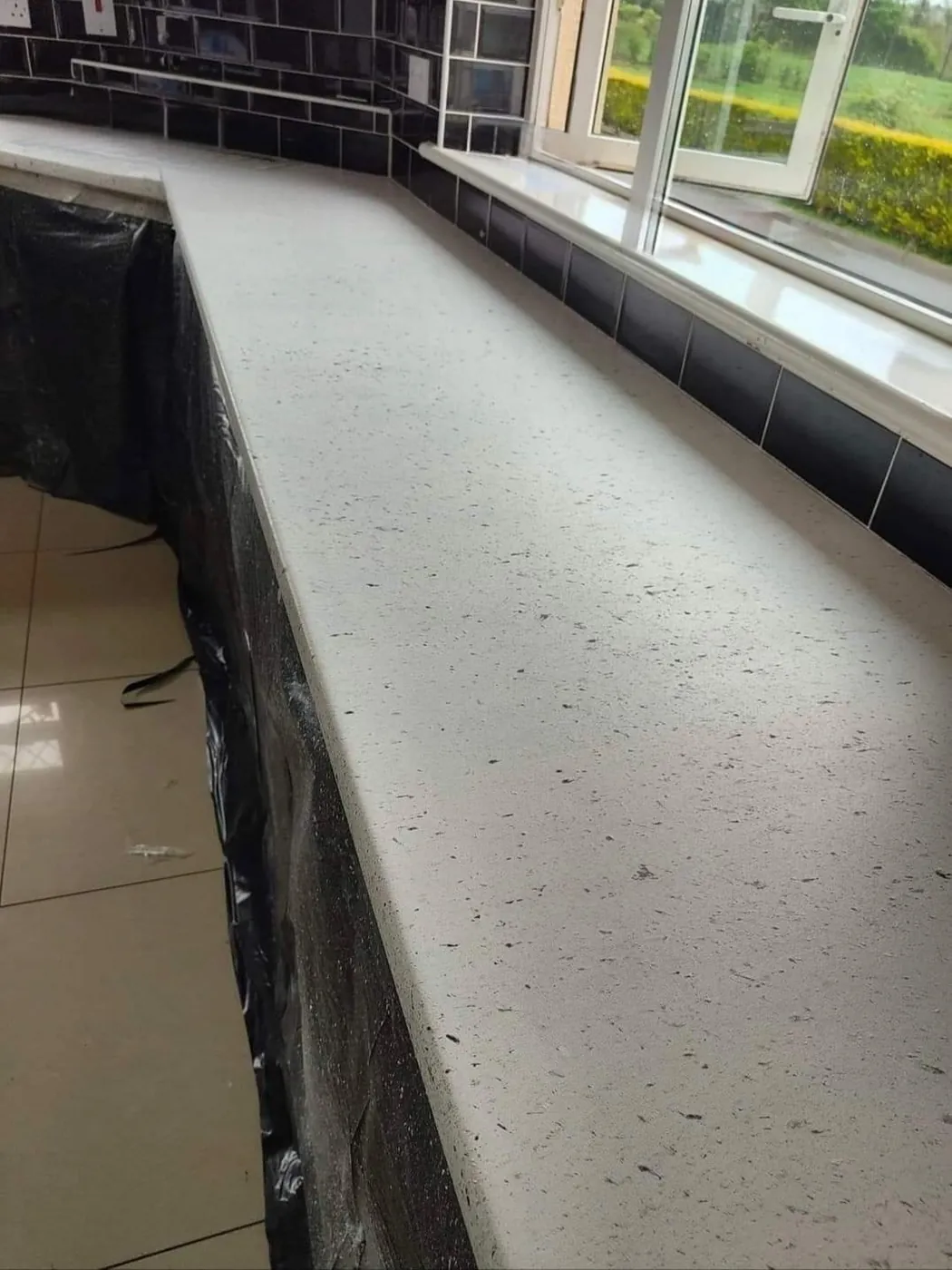 Finished spray granite worktop by Glasgow Microcement (photo 2)