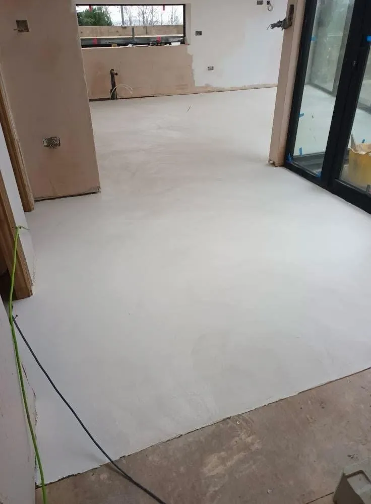 Microcement floor being applied by Glasgow Microcement (photo 10)