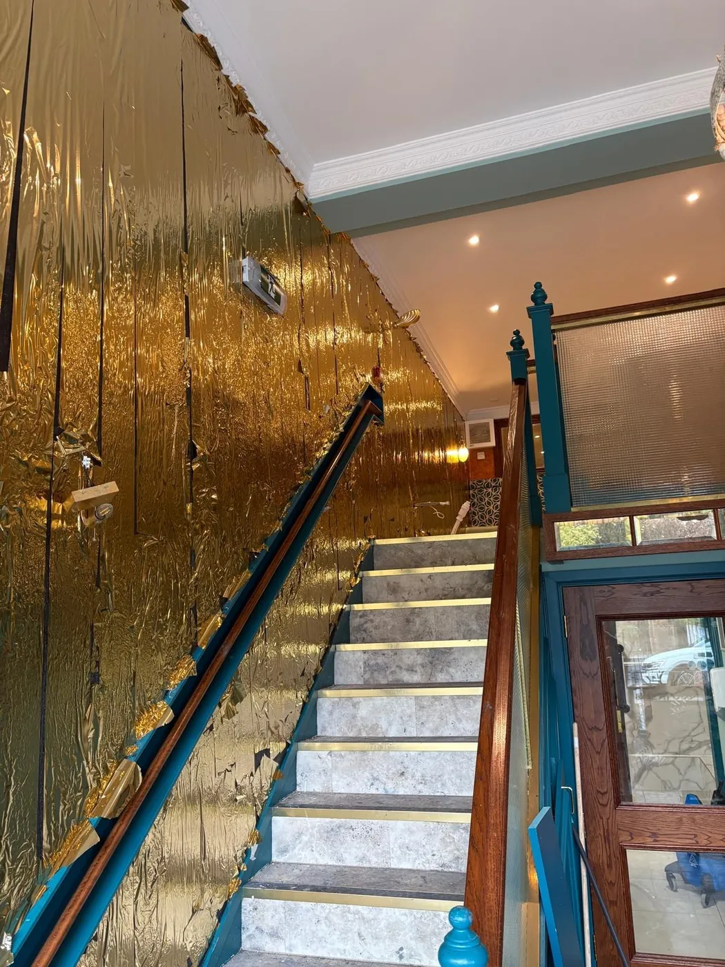 Venetian plaster being applied by Glasgow Microcement (photo 15)