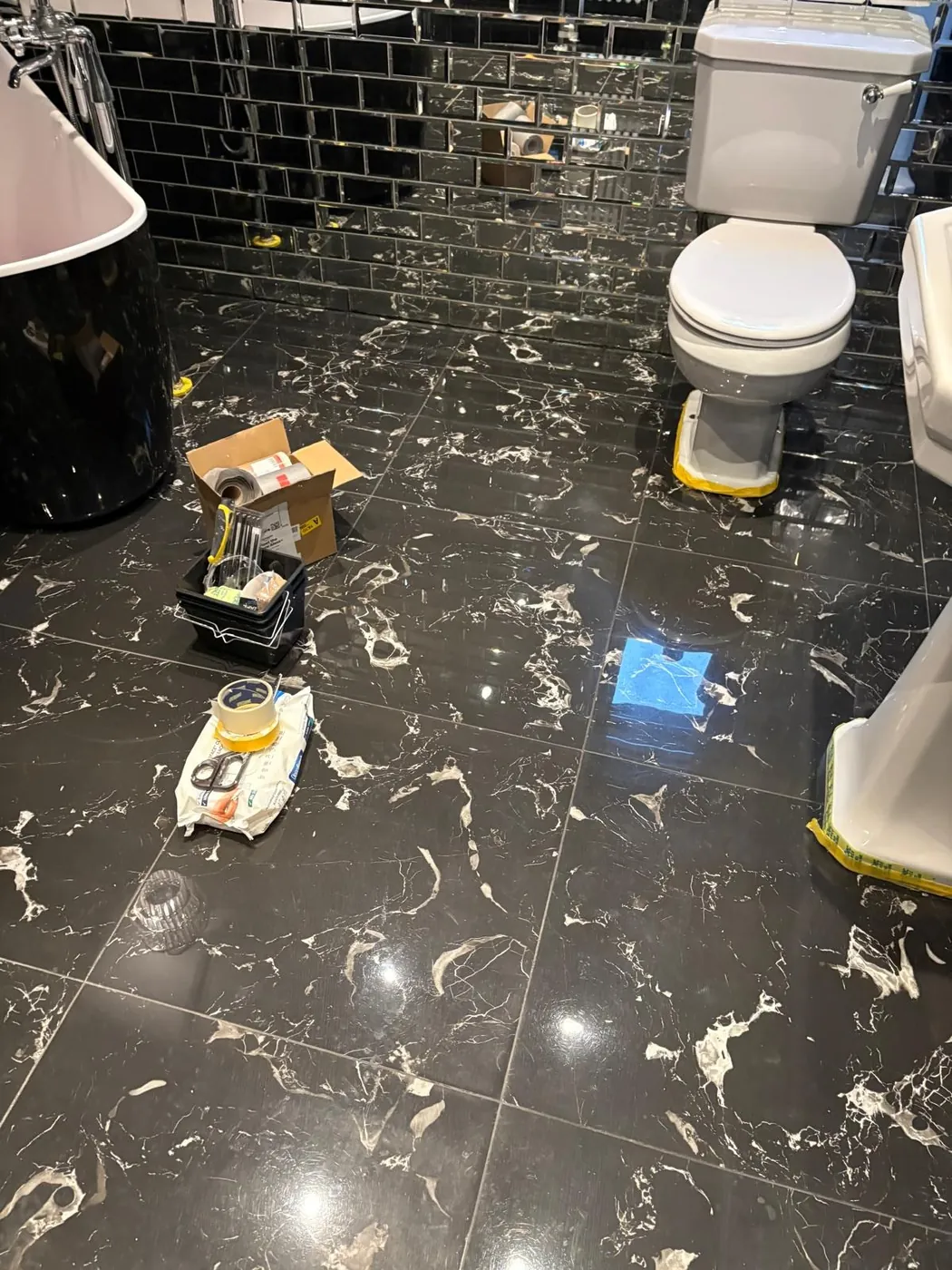Microcement bathroom floor before refurbishment by Glasgow Microcement (photo 4)