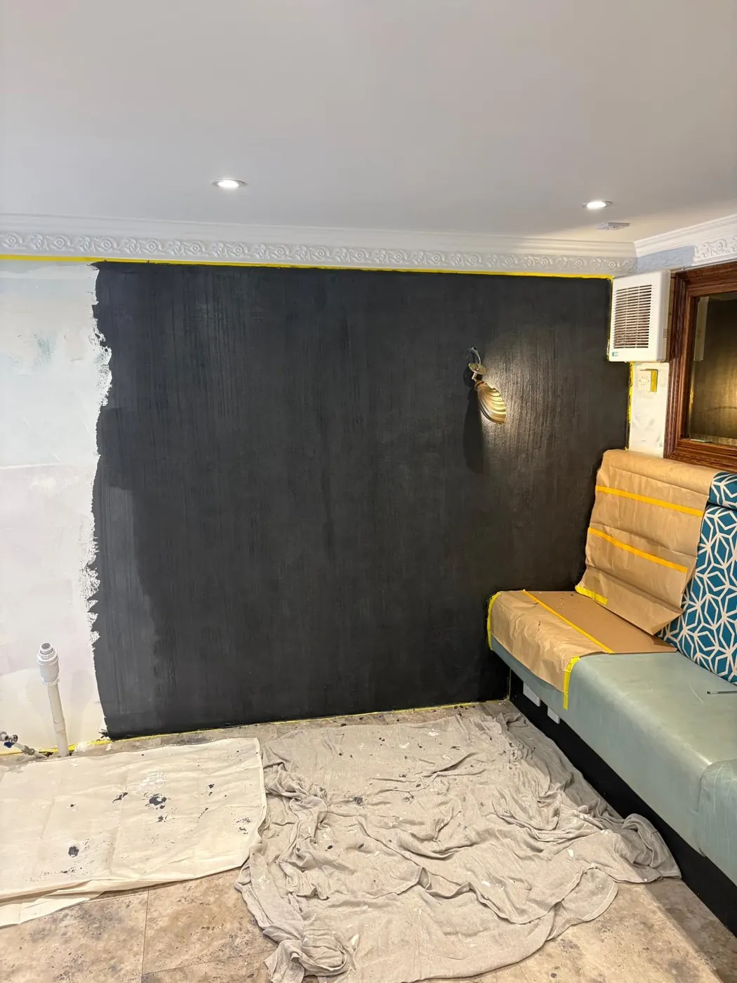 Venetian plaster being applied by Glasgow Microcement (photo 6)