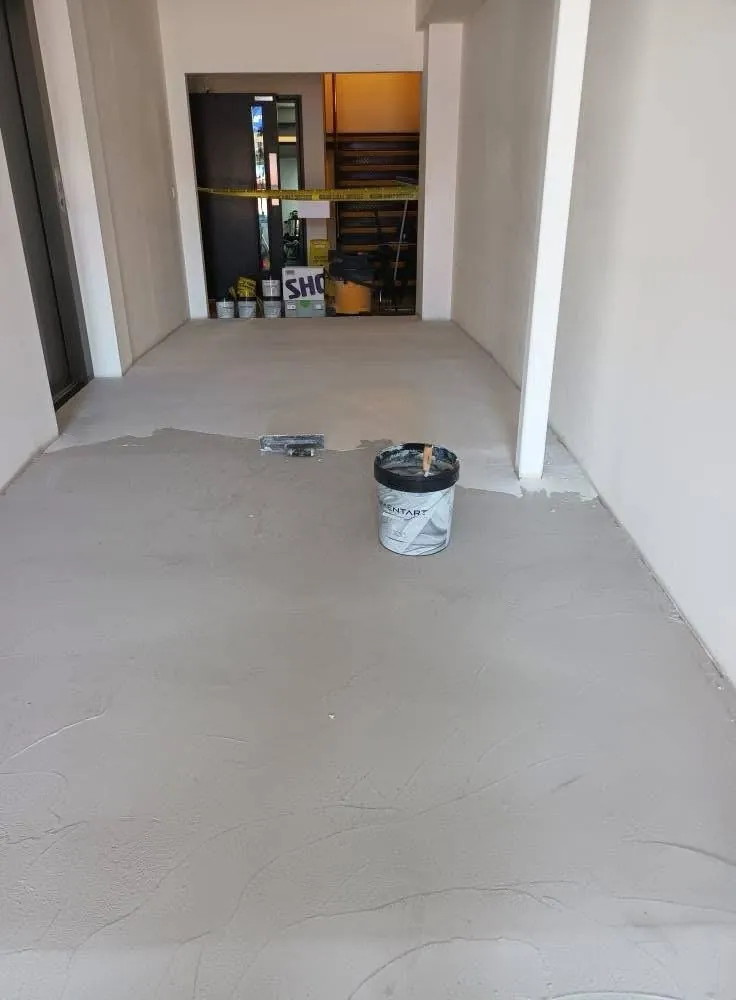 Microcement floor being applied by Glasgow Microcement (photo 1)